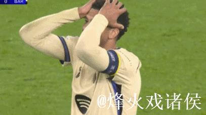 巴萨队长26岁心力交瘁:红牌引发情绪失控 巴萨队长26岁心力交瘁:红牌引发情绪失控