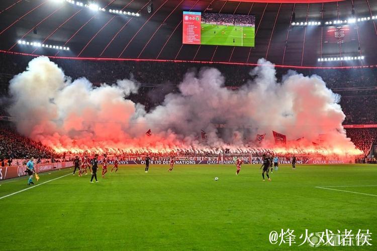 图片报:拜仁极端球迷团体故意燃放烟火以避开欧 图片报:拜仁极端球迷团体故意燃放烟火以避开欧